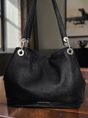 Michael Kors Raven Large Hobo Pebble Leather Shoulder Bag COA Black Silver